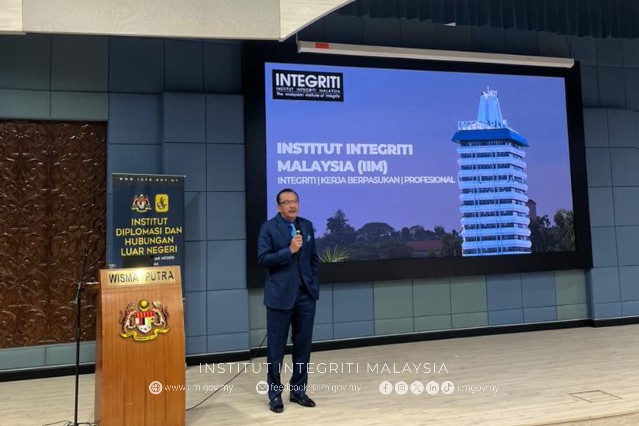 Sesi “Isu-isu Integriti di Perwakilan” sempena Kursus Pra-Penempatan untuk Pegawai-pegawai Home-Based