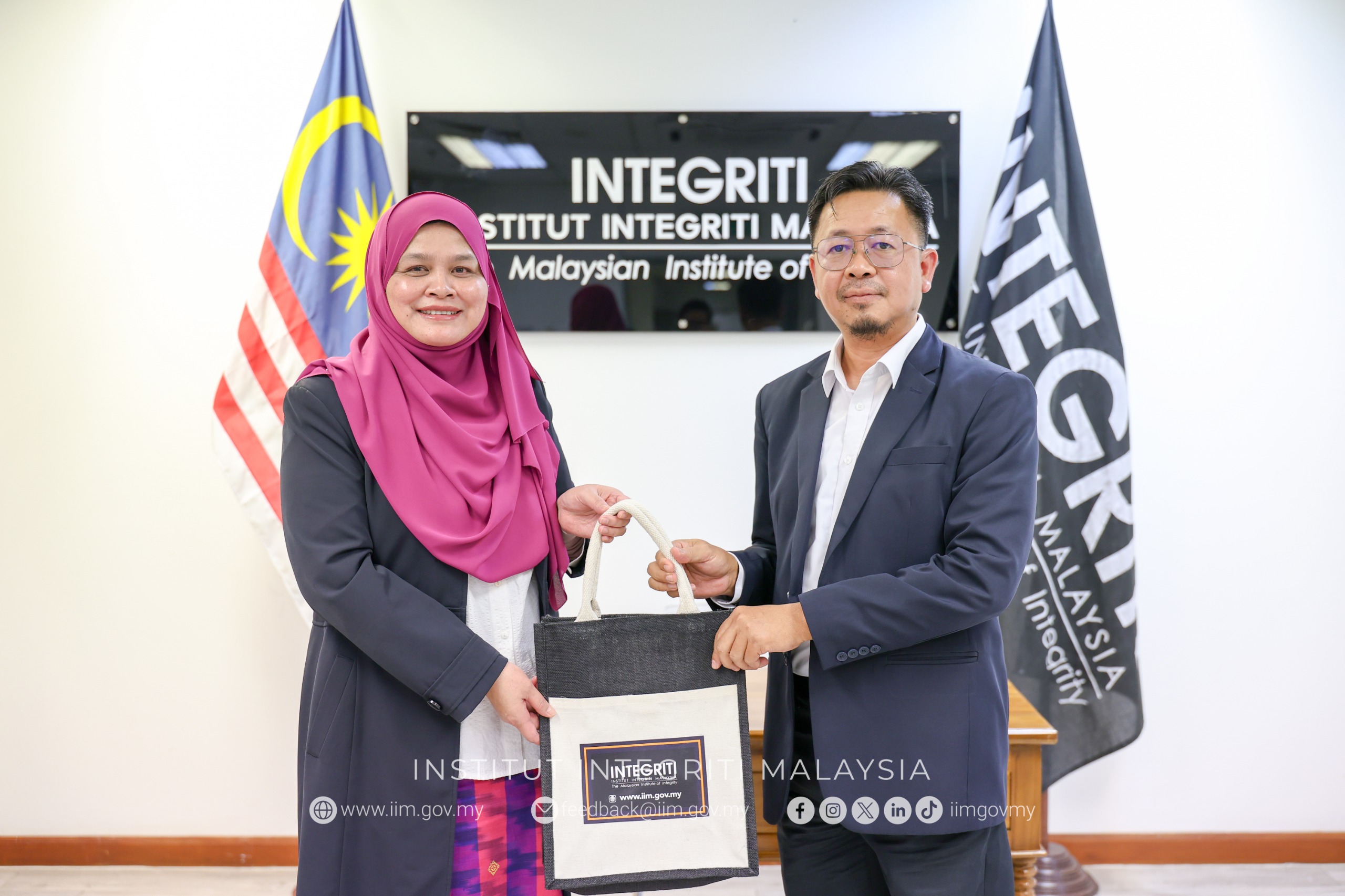 Kunjungan hormat daripada Institut Kefahaman Islam Malaysia (IKIM)