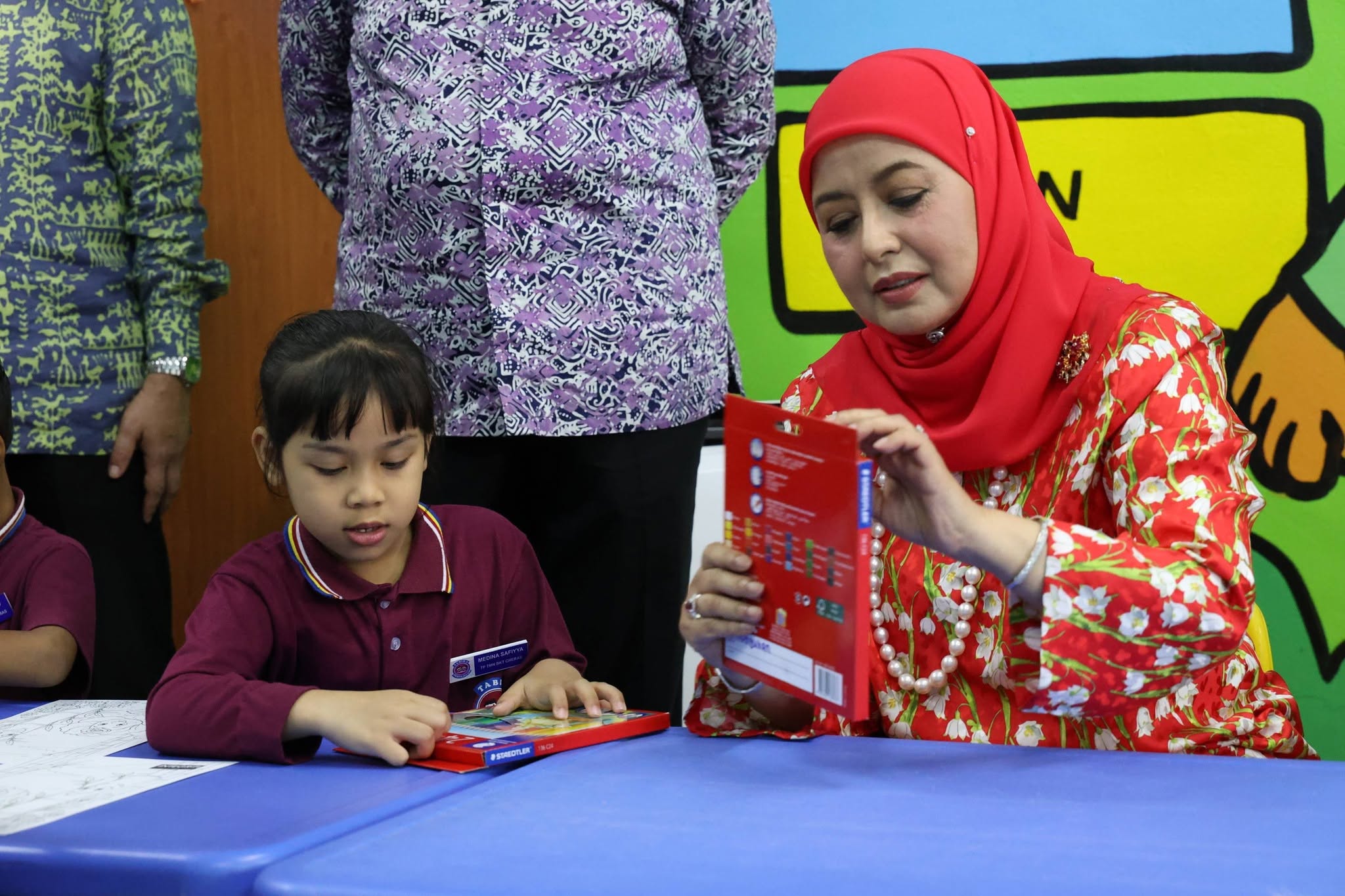 Menjunjung Kasih Kebawah Duli Yang Maha Mulia Seri Paduka Baginda Raja Permaisuri Agong Raja Zarith Sofiah
