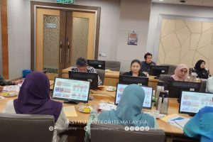 KERJASAMA STRATEGIK ANTARA INSTITUT INTEGRITI MALAYSIA(IIM) DENGAN KEMENTERIAN PERPADUAN NEGARA TERUS DIPERKUKUH