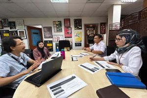 Perbincangan pelaksanaan projek kerjasama Pertandingan Teater Integriti (PTR) dan Pementasan Teater Integriti 2024